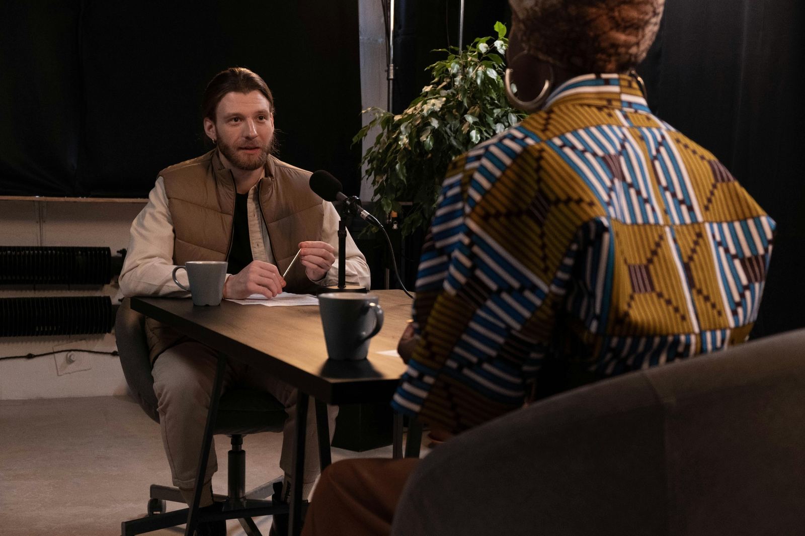 Préparer une interview podcast qui ne ressemble pas à un interrogatoire